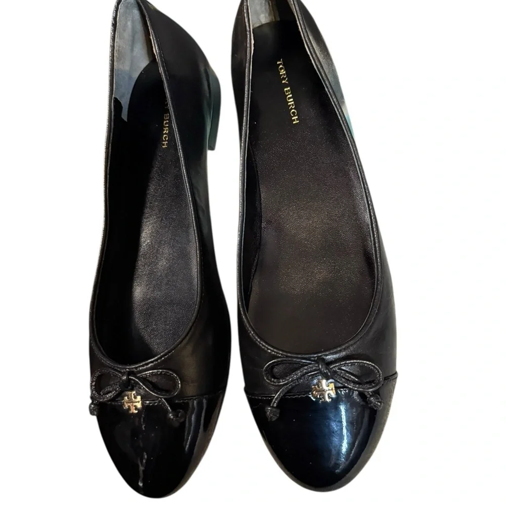 Tory Burch Glossy Black Flats with Bow Detail 9M